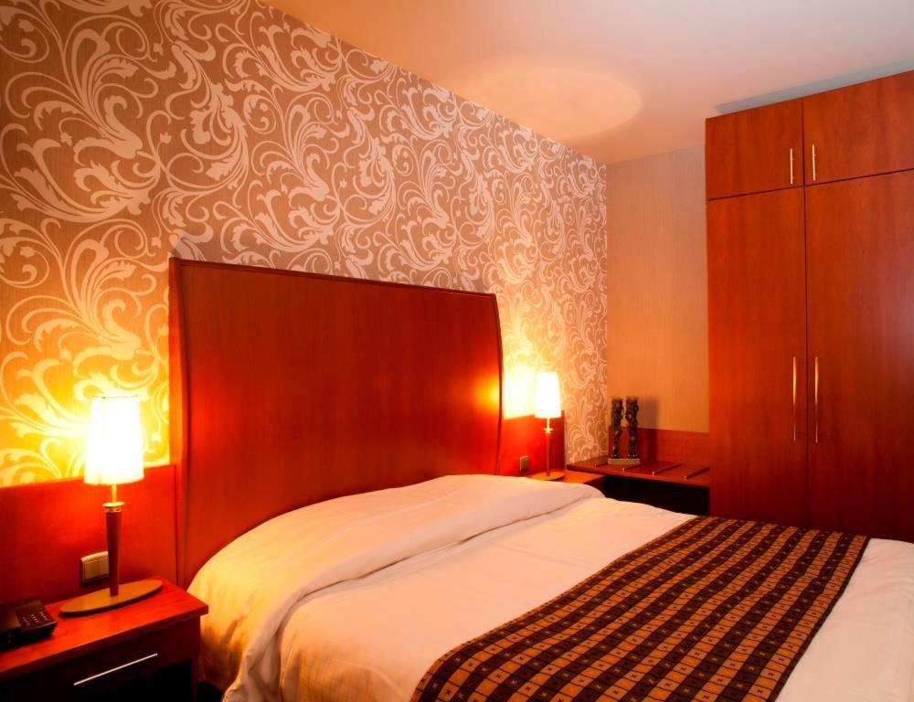 Hotel De Notelaer Борнем Экстерьер фото